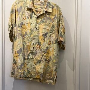 Tommy Bahama Men's Yellow and Green Leaf Shirt